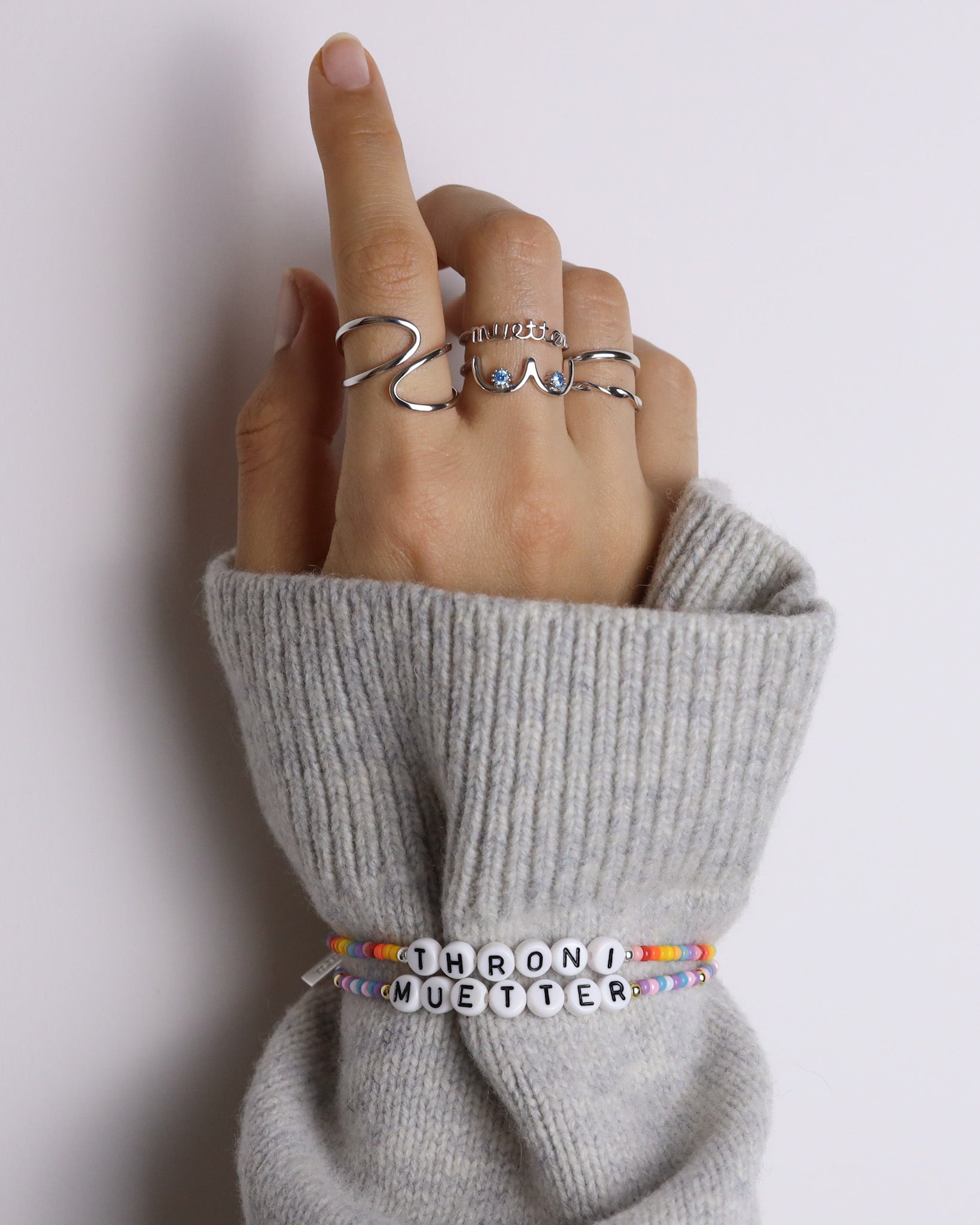 Throni Armband