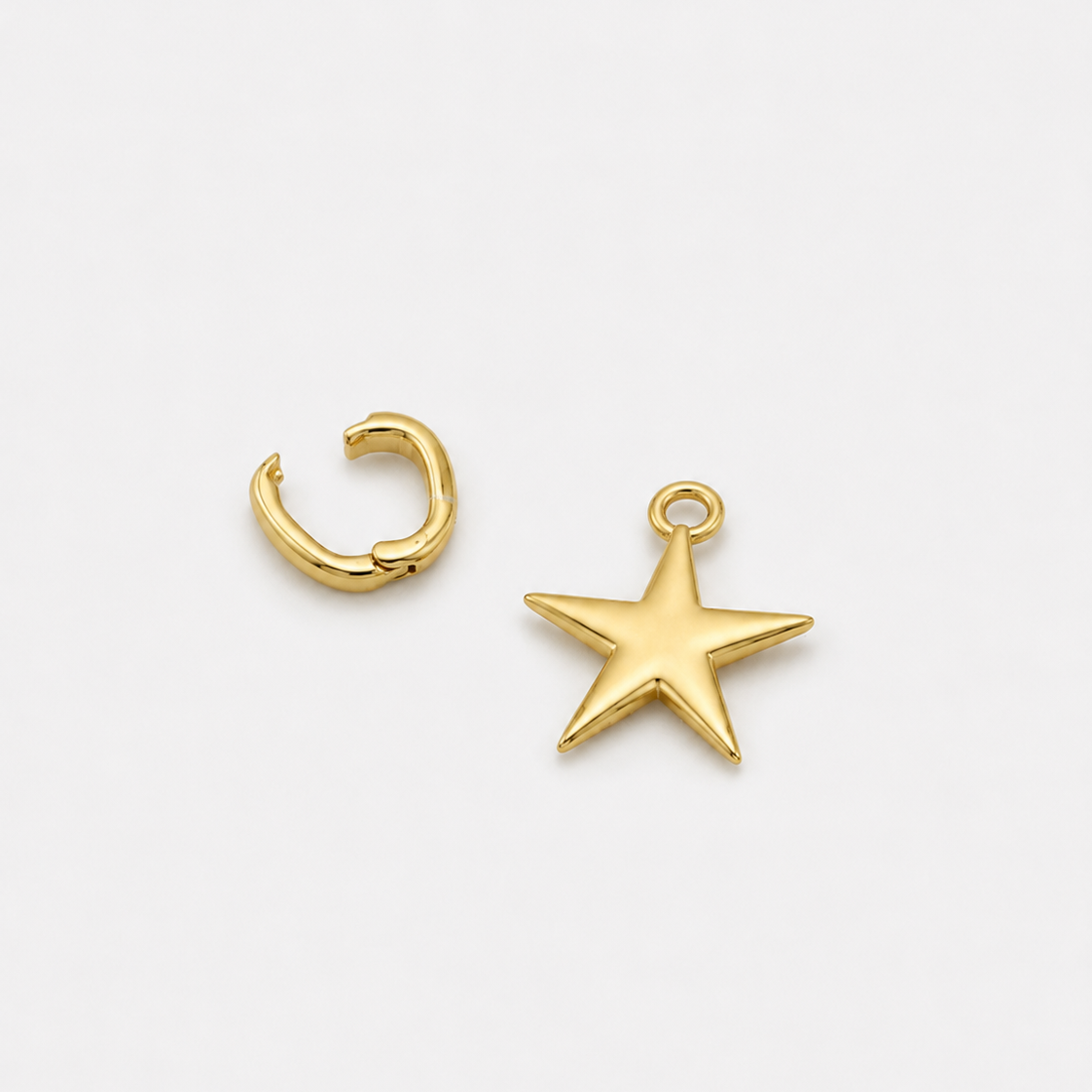 DEMONDStern_Pendant_Gold_without_Hook.png