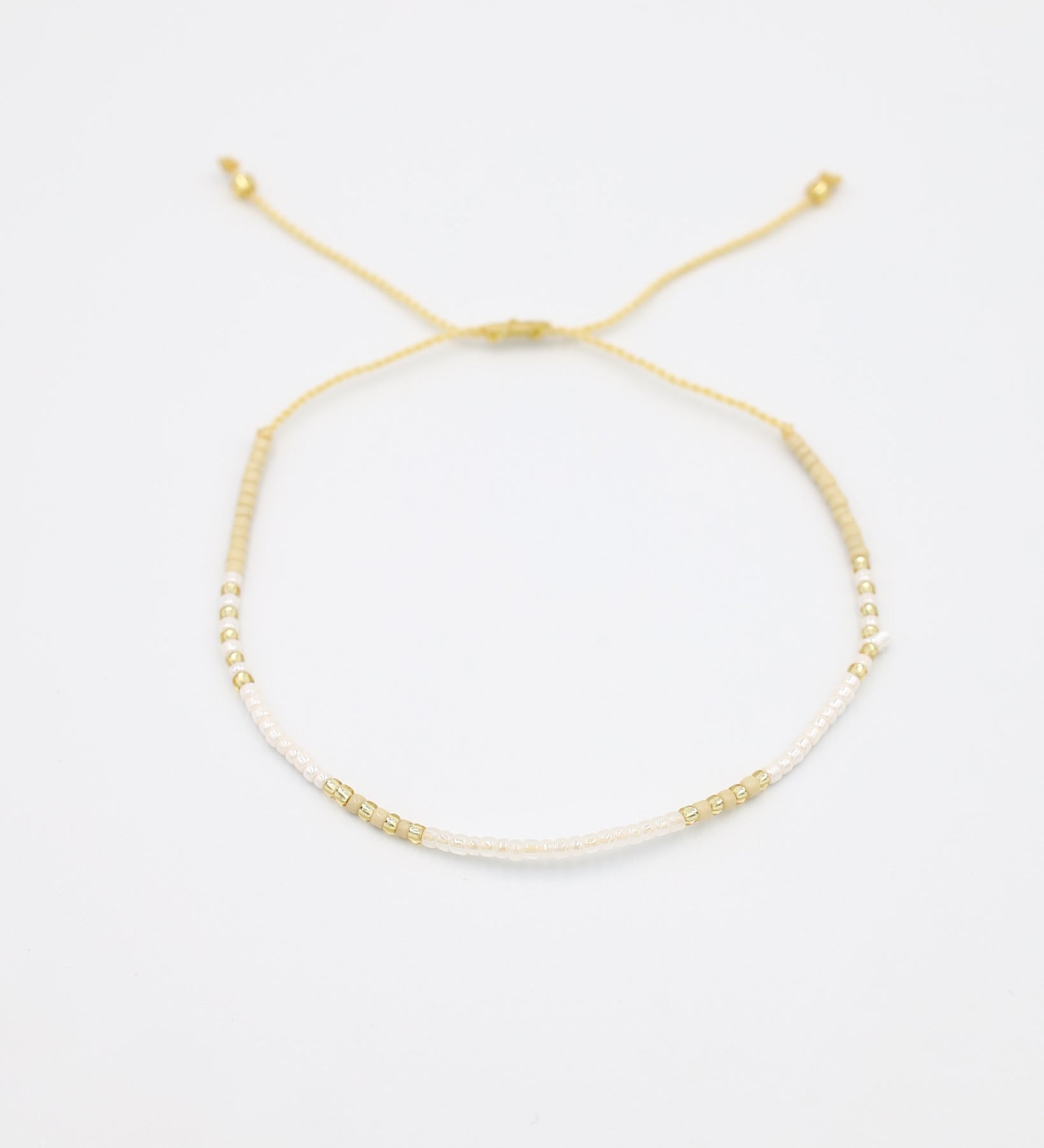 Lena_SummerBracelet_White_Flat.jpg