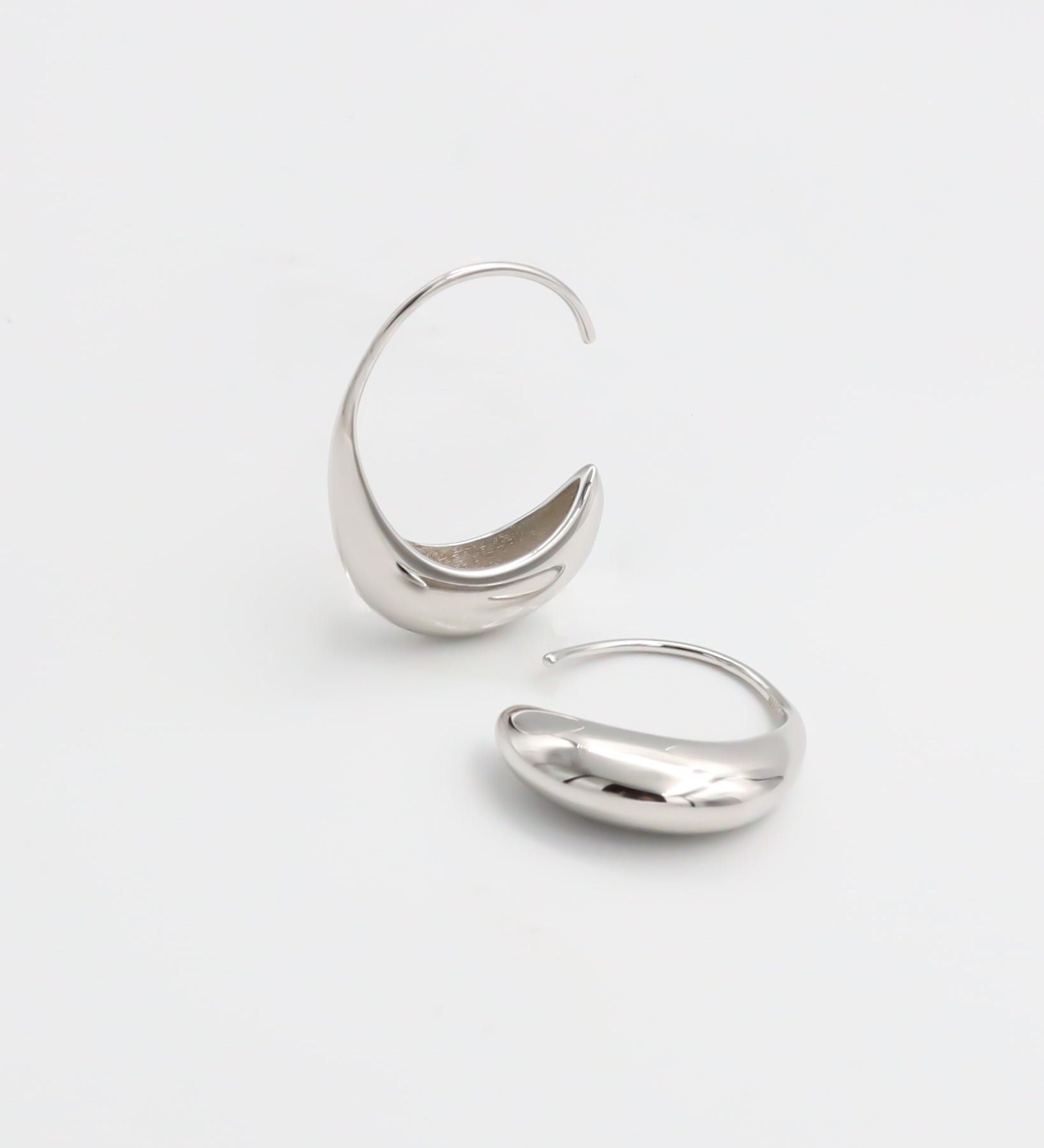 Maelle_Earrings_Silver_Big_Pair1.jpg