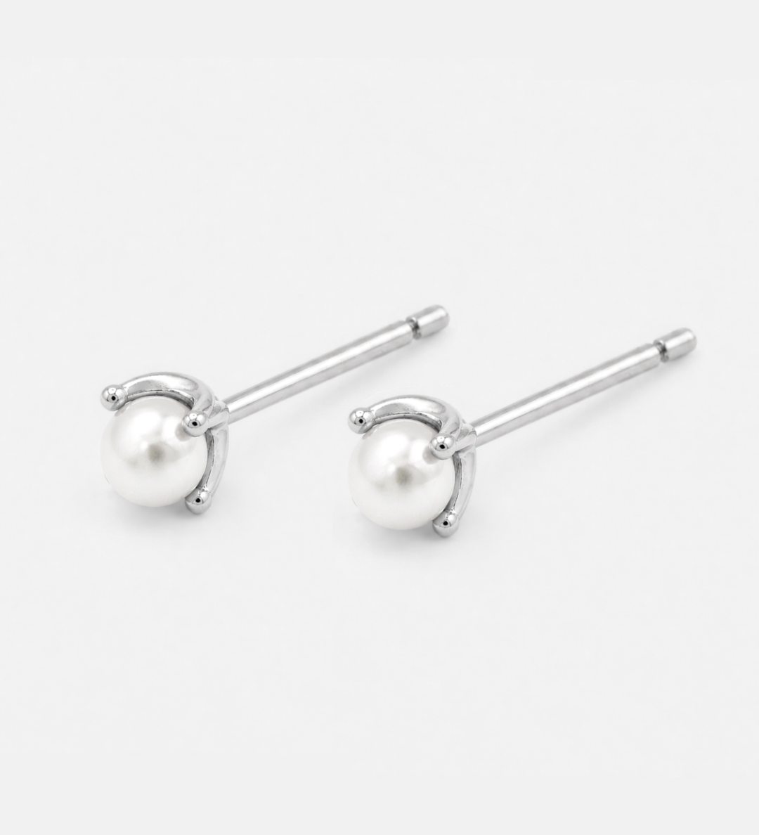 Niva_Earring_Silver_Pair.png