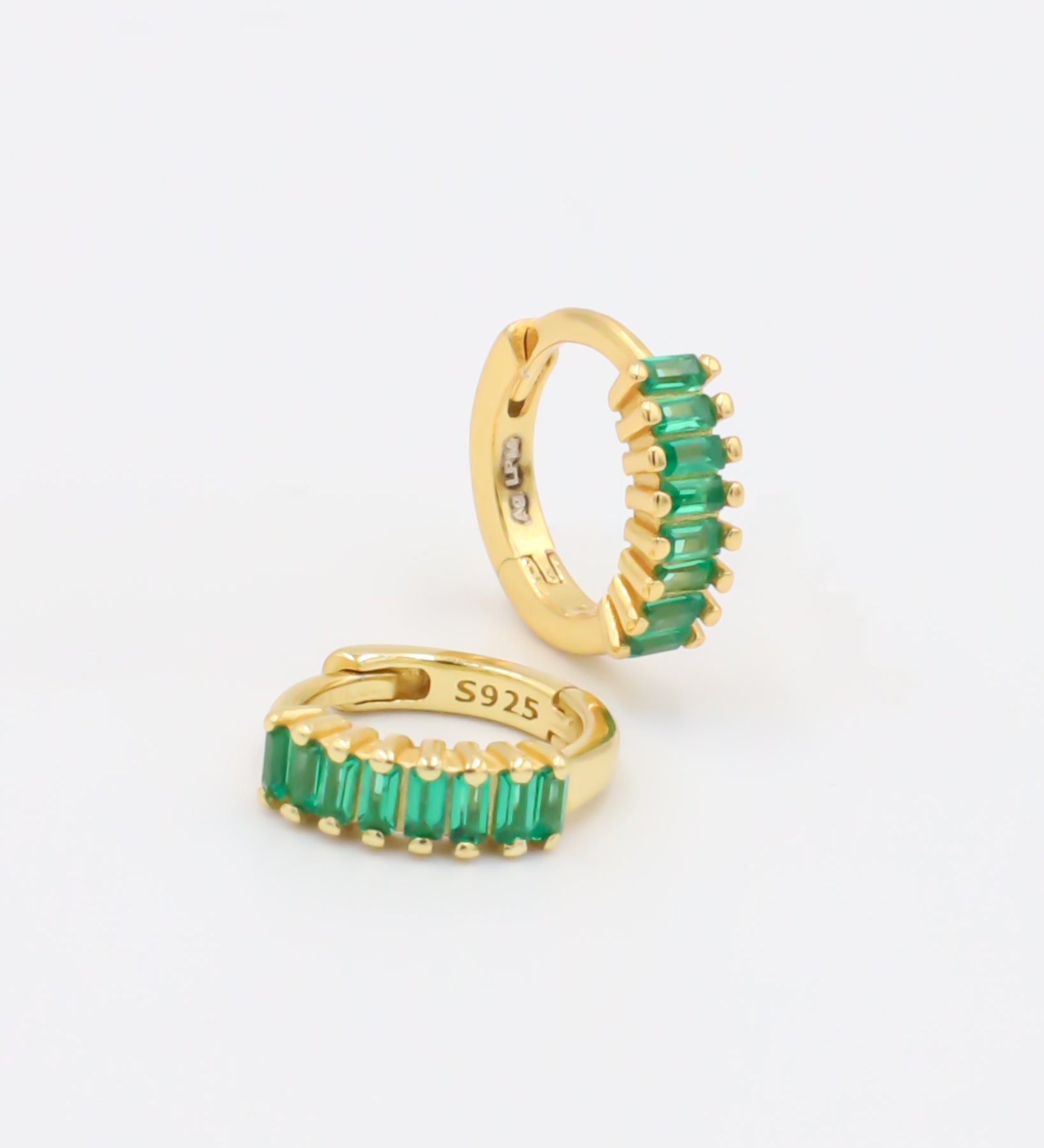 Nyra Earring