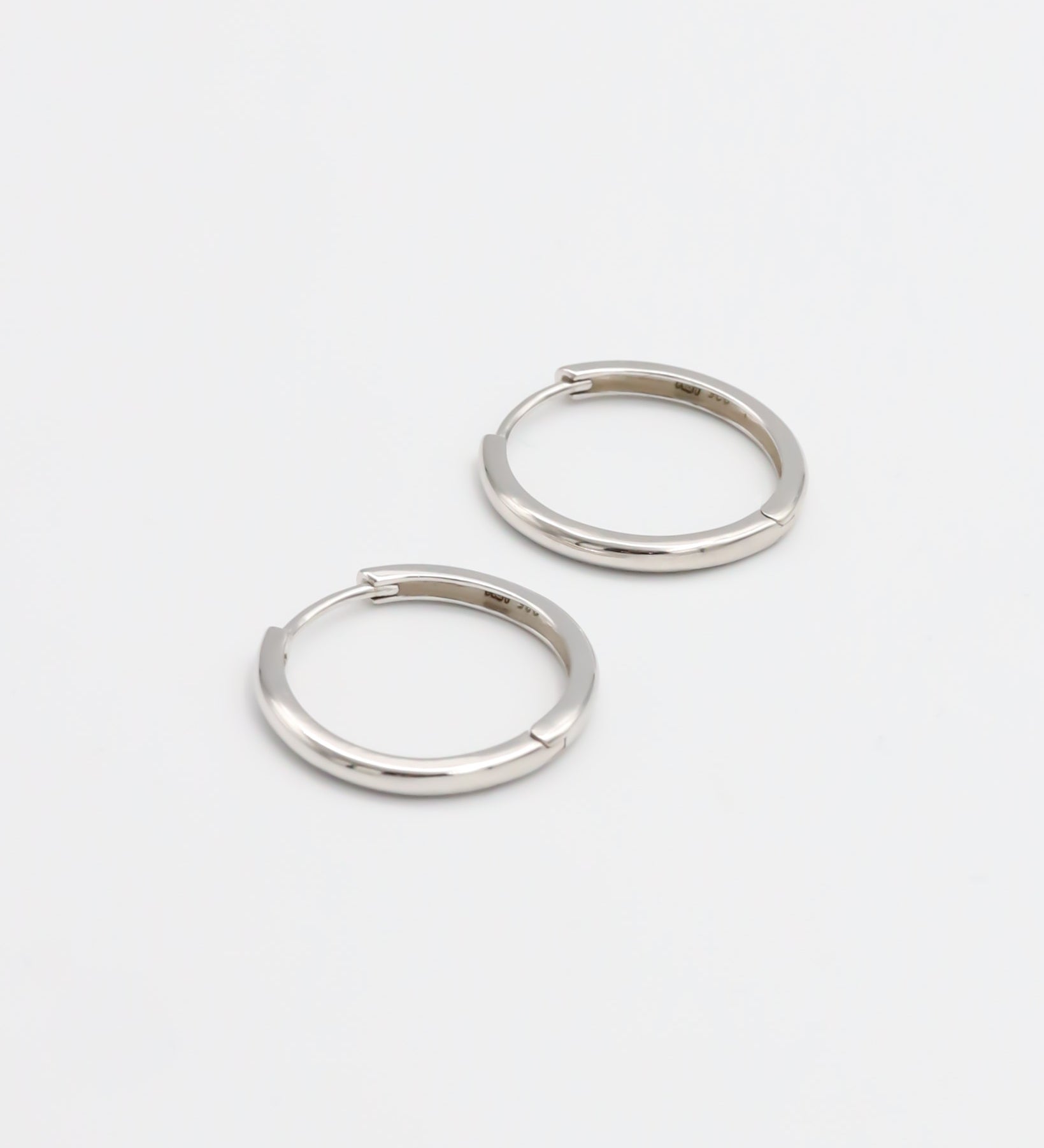 Rachel_Earrings_Silver_Big_Pair3.jpg