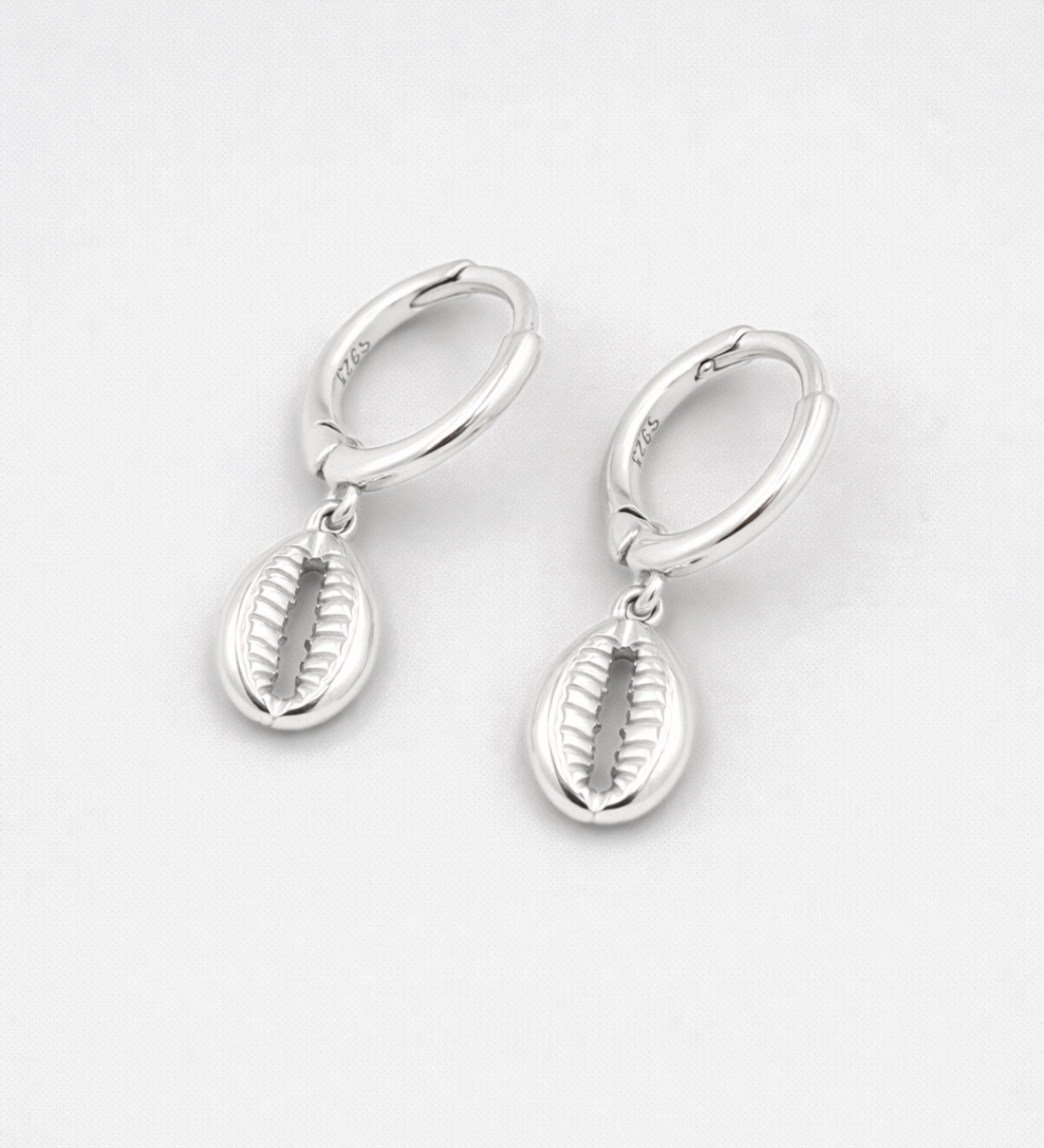 Shelly_Earring_Silver_Pair.png