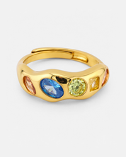 Yumi Ring in gold-plated 925 sterling silver with an organic shape and colourful blue, green, yellow and pink stones