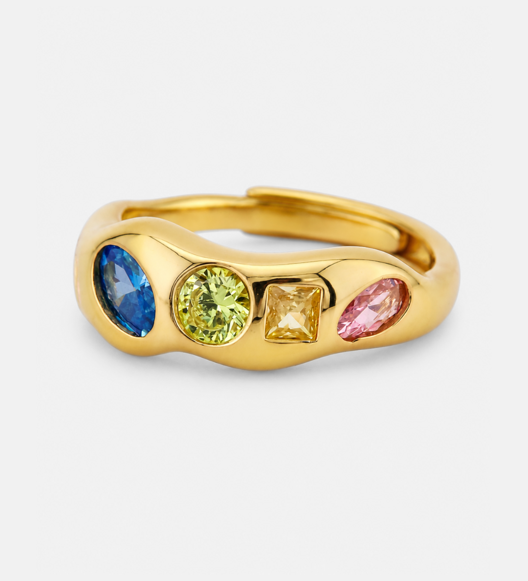 Yumi Ring in gold-plated 925 sterling silver, additional view showing the colourful stone details